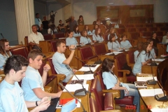 institutions 2005 05